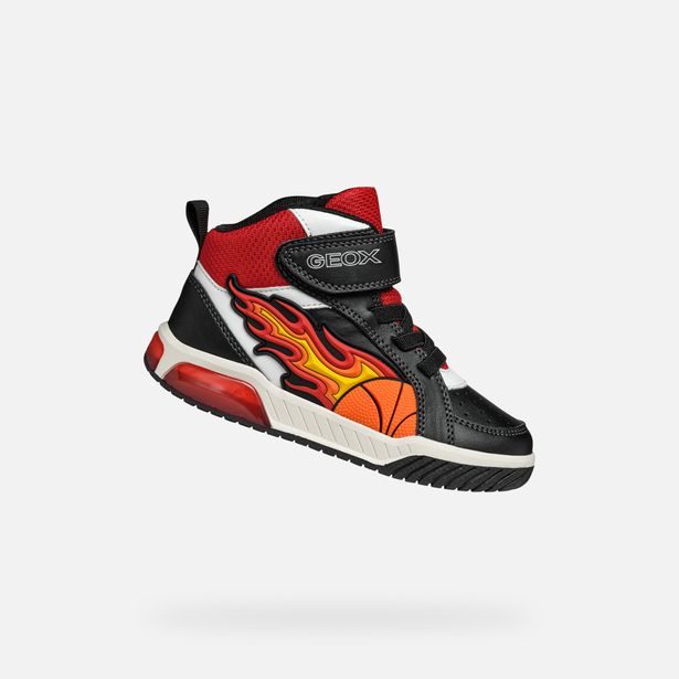 Černé chlapecké tenisky Geox Inek