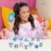 Figurka Stitch v kapsuli