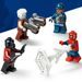 Spider-Man a honička za vězeňským transportérem