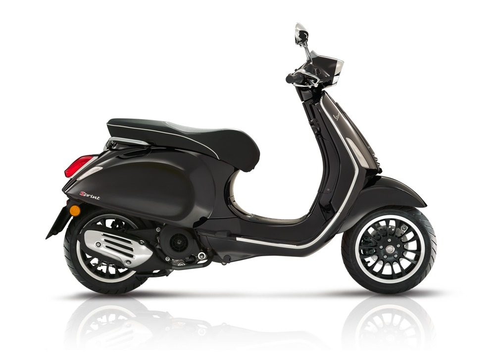 Vespa Sprint 125 iGET nero lucido