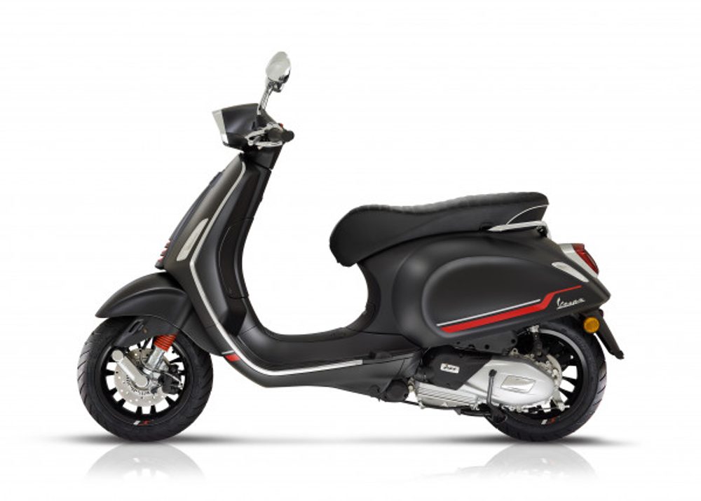  Vespa SPRINT S 125 ABS E5 - černá 2024 - Vespa SPRINT S 125 ABS E5 - černá 2024 - na objednání