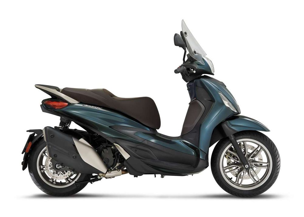 Piaggio Beverly 400 blu oxygen