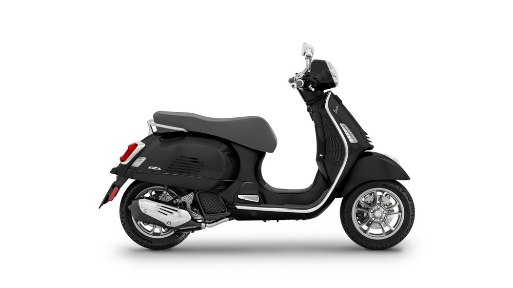 Vespa GTS 125 RST E5 Nero Convinto 2024 - Vespa GTS 125 RST E5 Nero Convinto 2024 - na objednání