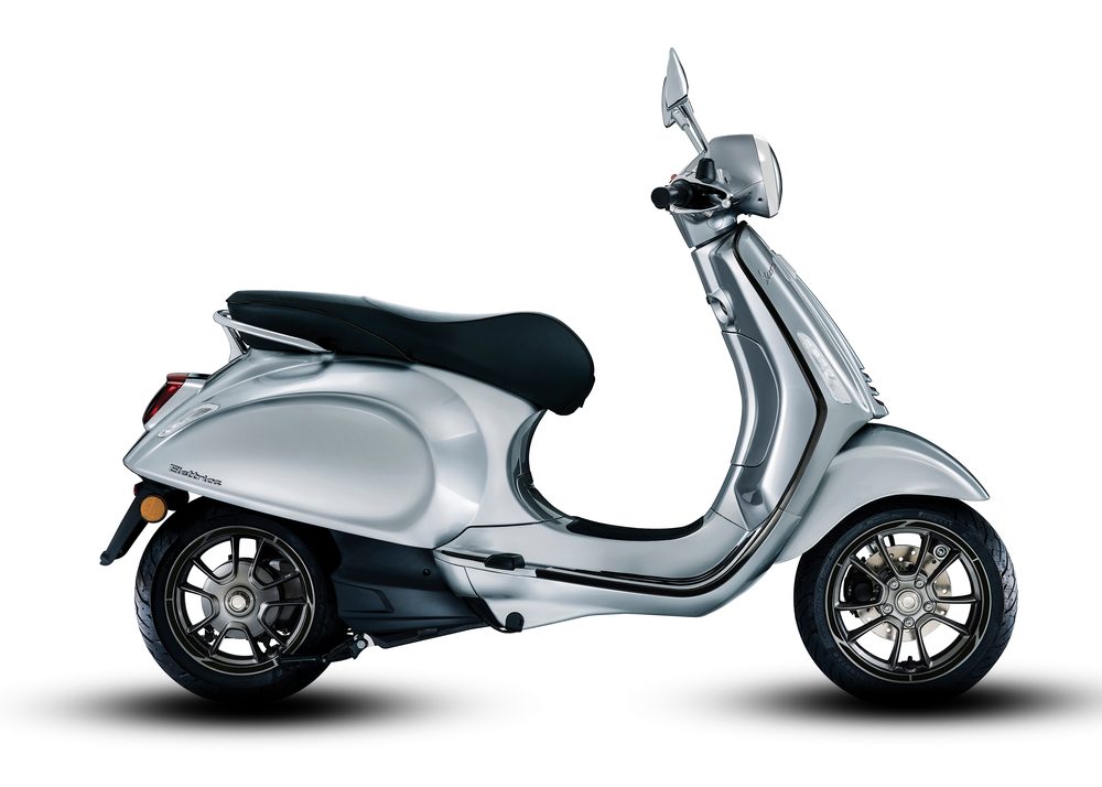 VESPA ELETTRICA L3 E5 - stříbrná 2024