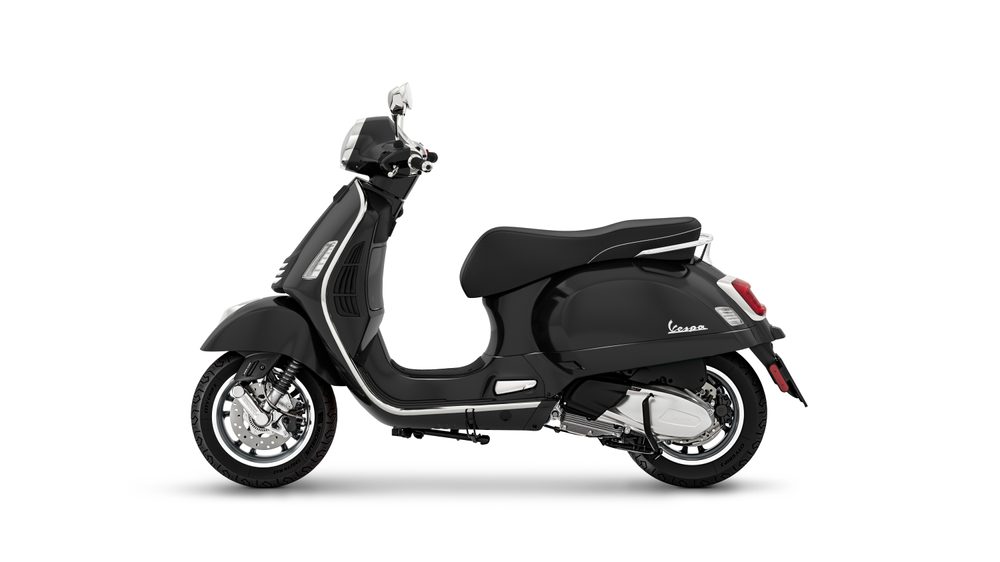 Vespa GTS 300 S HPE RST ABS E5 2024 - černá - Vespa GTS 300 S HPE RST ABS E5 2024 - černá - na objednání