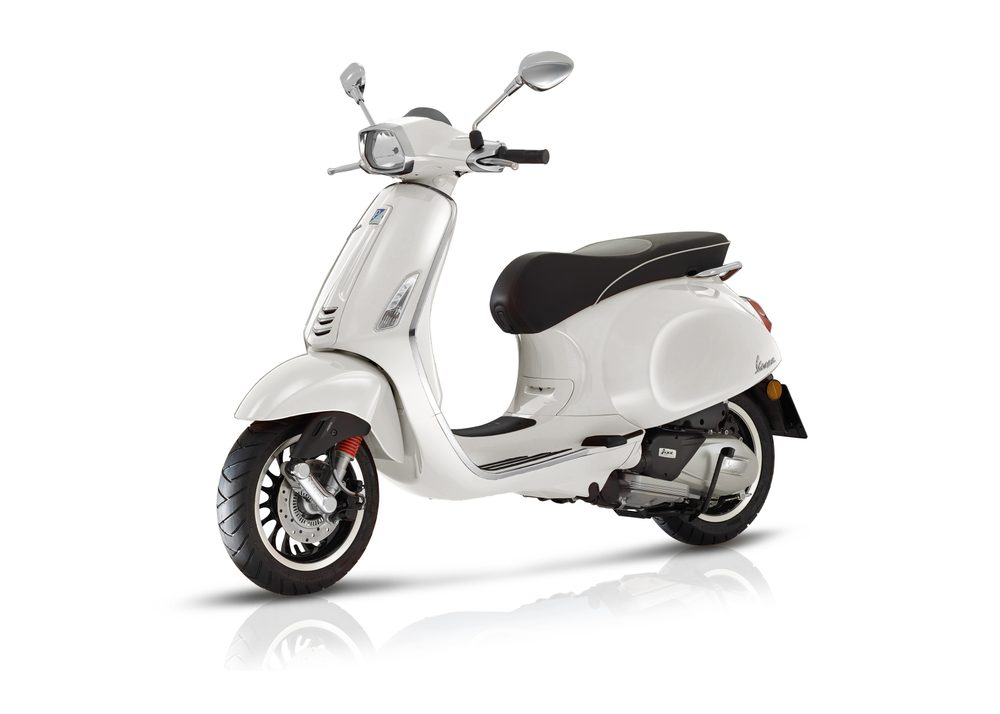 Vespa Sprint 125 iGET bianco innocenza