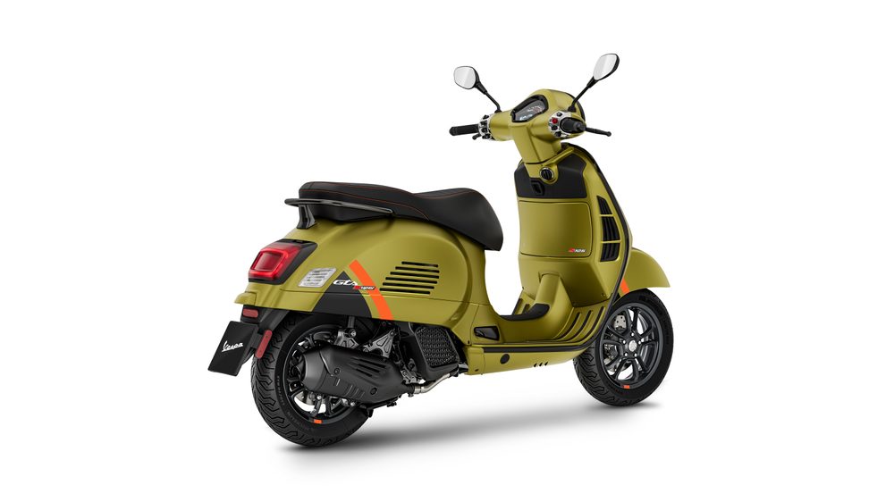 Vespa  GTS 125 SS RST E5 - zelená - Vespa GTS 125 SS RST E5 - zelená - na objednání