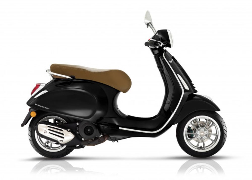 Vespa Primavera 125 4-TAKT ABS E5 nero convinto glossy XN2