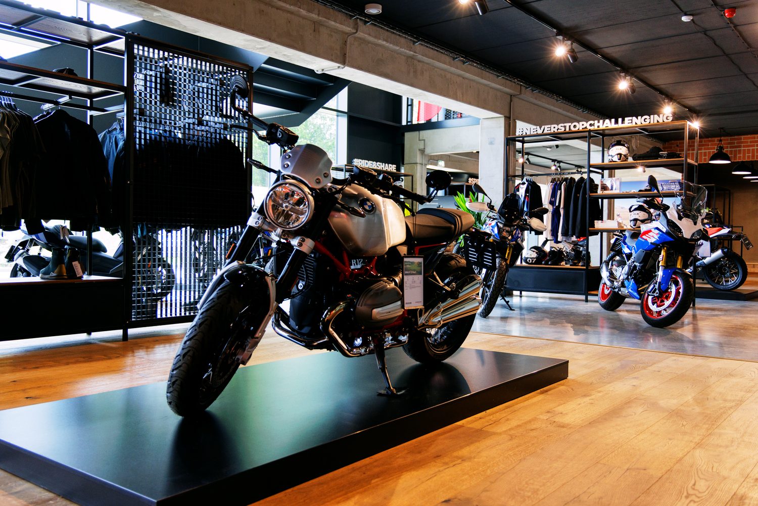Pracovní prostředí K2 Moto Liberec – fotografie 2