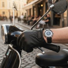 VAK NA ZÁDÁ VESPA OFFICINA 8 - BATOHY - NA MOTORKÁŘE