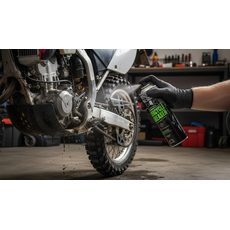 SADA "KDO MAŽE TEN JEDE" - NA MOTORKU