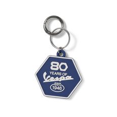 KLÍČENKA VESPA 80TH - DÁRKY PRO FANOUŠKY VESPA - NA MOTORKÁŘE