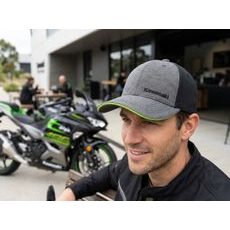 KAWASAKI KŠILTOVKA 2026 - ŠEDÁ - ČEPICE A KŠILTOVKY - NA MOTORKÁŘE