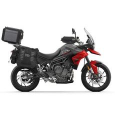 Kompletní sada bočních adventure brašen SHAD TERRA TR40 a černého hliníkového 37L topcase, včetně montážní sady SHAD TRIUMPH Tiger 900