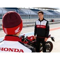 KŠILTOVKA BMW „BERLIN BUILT“ - ČEPICE A KŠILTOVKY - NA MOTORKÁŘE