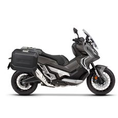 Kompletní sada bočních černých hliníkových kufrů SHAD TERRA BLACK 36L/36L, včetně montážní sady SHAD HONDA X-ADV 750