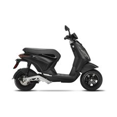 PIAGGIO 1 L3 E5 - ČERNÁ - 1, 1+, 1 ACTIVE - SKÚTRY