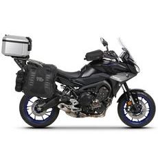 KOMPLETNÍ SADA BOČNÍCH ADVENTURE BRAŠEN SHAD TERRA TR40 A HLINÍKOVÉHO 55L VRCHNÍHO KUFRU, VČETNĚ MONTÁŽNÍ SADY SHAD YAMAHA MT-09 TRACER / TRACER 900 - SADY - NA MOTORKU
