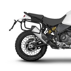 MONTÁŽNÍ SADA 4P SYSTÉM SHAD D0DS924P (PRO KUFRY A BRAŠNY TERRA A SH38X) - MONTÁŽNÍ SADY - NA MOTORKU