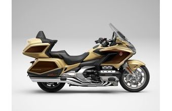 Honda GL1800 Goldwing Tour - zlatá 2025