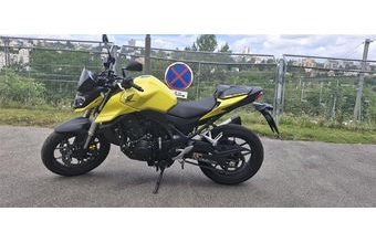 Honda CB 750 Hornet - eventový motocykl