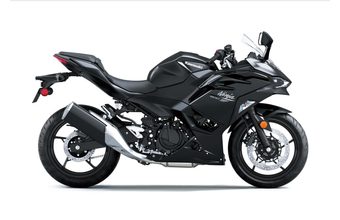 Kawasaki Ninja 500 - černá 2026