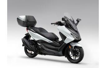 Honda Forza 350 - bílá 2025