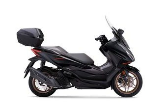 HONDA FORZA 125 SPECIAL EDITION SMART TOP BOX - ČERNÁ 2026 - FORZA 125 - SKÚTRY