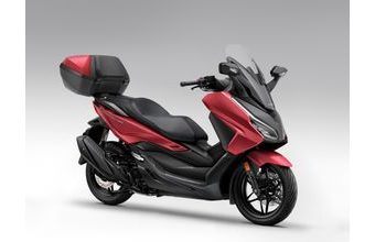 Honda Forza 350 - červená 2025