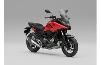Honda NC750X - červená 2025