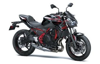 Kawasaki Z650 červená 2025