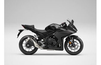 HONDA CBR500R - ČERNÁ 2026 - CBR500R - MOTORKY