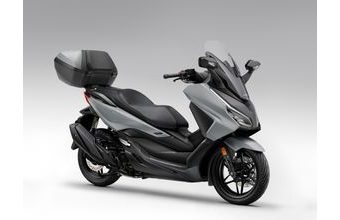 Honda Forza 350 - šedá 2025