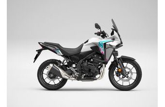 HONDA NX500 - BÍLÁ 2026 - NX500 - MOTORKY