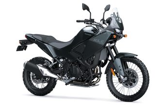 KAWASAKI KLE 500 - ŠEDÁ 2026 - MOTOCROSS & ENDURO - MOTORKY
