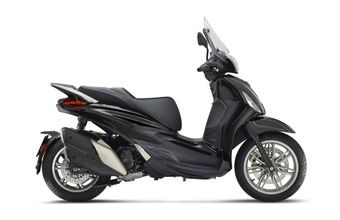 Piaggio BEVERLY 400 HPE E5+ - Nero Cosmo 2025