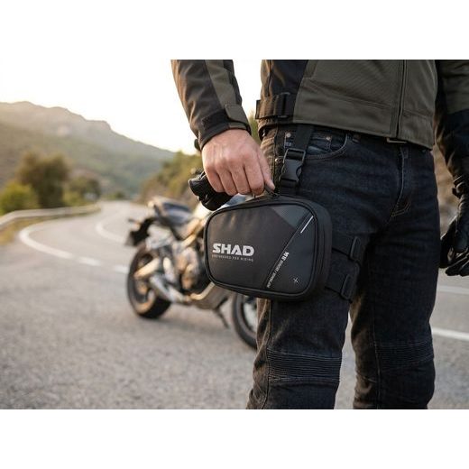 MALÁ TAŠKA NA NOHU SHAD SL04 X0SL041 - TAŠKY NA NOHU - NA MOTORKU