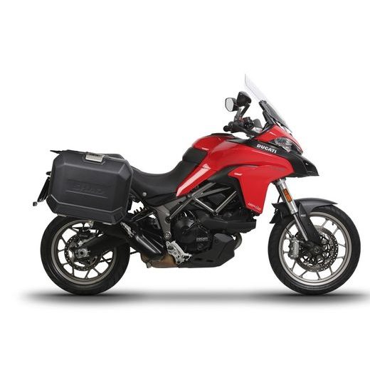 KOMPLETNÍ SADA BOČNÍCH ČERNÝCH HLINÍKOVÝCH KUFRŮ SHAD TERRA BLACK 36L/36L, VČETNĚ MONTÁŽNÍ SADY SHAD DUCATI MULTISTRADA 950 / 1200 / 1260