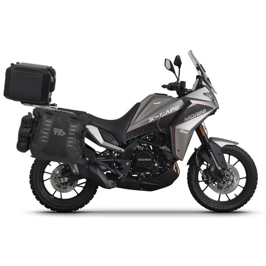 KOMPLETNÍ SADA BOČNÍCH ADVENTURE BRAŠEN SHAD TERRA TR40 A ČERNÉHO HLINÍKOVÉHO 37L TOPCASE, VČETNĚ MONTÁŽNÍ SADY SHAD MOTO MORINI X-CAPE 649