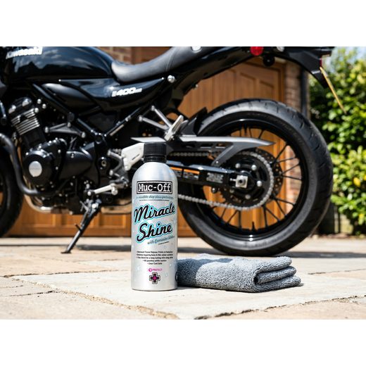 ZÁZRAČNÝ LESK MUC-OFF 947 500ML - NA MOTORKU - NA DOVOLENOU