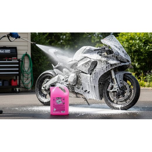 AKTIVNÍ PĚNA NA ČIŠTĚNÍ MOTOCYKLŮ MUC-OFF 709 5 L - ČIŠTĚNÍ - NA MOTORKU