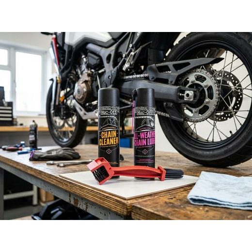 SADA "KDO MAŽE TEN JEDE" - NA MOTORKU