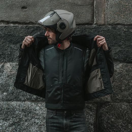 AIRBAGOVÁ BUNDA S ODEPÍNACÍMI RUKÁVY TUCANO URBANO AIRSCUD - AIRBAGOVÉ BUNDY - NA MOTORKÁŘE