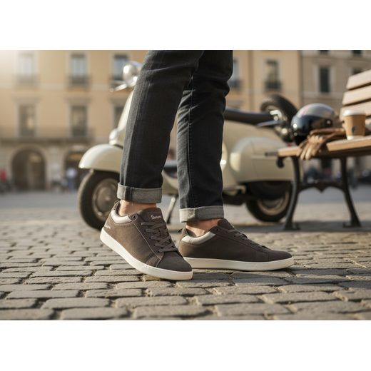 TENISKY VESPA FESTIVAL -ŠEDÉ 42 - DÁRKY PRO FANOUŠKY VESPA - NA MOTORKÁŘE