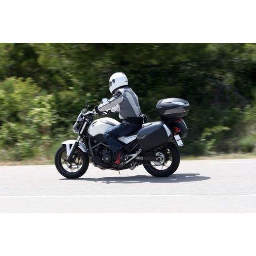 SHAD VRCHNÍ KUFR NA MOTORKU SHAD SH48 TMAVĚ ŠEDÝ - HORNÍ KUFRY - NA MOTORKU