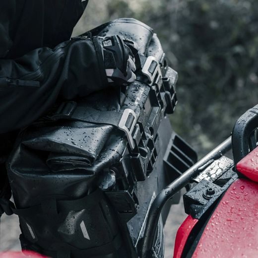 ADVENTURE SET: BOČNÍ BRAŠNY SHAD TERRA TR30 + KUFR SHAD TR46 + OPĚRKA PRO KAWASAKI KLE 500 (2026) - SADY - NA MOTORKU