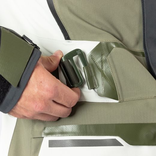 BUNDA S LAMINOVANOU MEMBRÁNOU IXS VENTURE-GTX 1.0 X2-001405 ŠEDO-OLIVOVĚ ZELENÁ - ENDURO BUNDY - NA MOTORKÁŘE