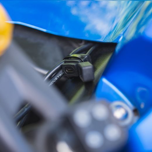 ZÁSUVKA PRO MOŽNOST DOBÍJENÍ, TYP USB C 5V/3A, OXFORD - MOTO ZÁSUVKY - NA MOTORKU
