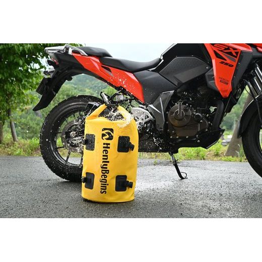 VODOTĚSNÝ VAK, HENLYBEGINS (ŽLUTÝ, OBJEM 30 L) - BRAŠNY - NA MOTORKU