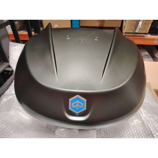 TOP CASE 36 L VČETNĚ OPĚRKY PRO BEVERLY 310/400 E5+ - HORNÍ KUFRY - NA MOTORKU